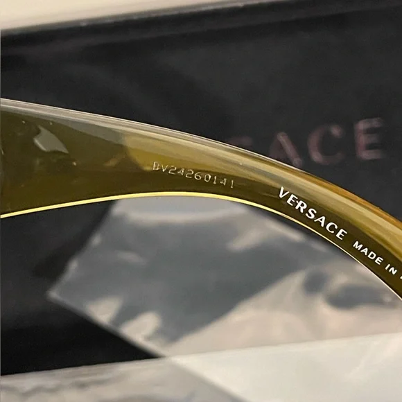 NEW Versace Phantos 52mm Cat Eye Sunglasses display picture 2